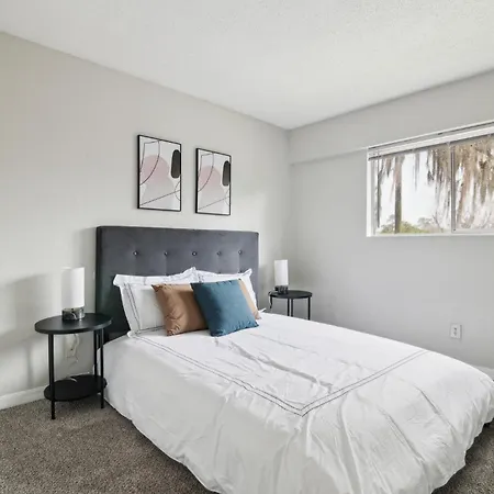 Sweetwater 19H I Beautiful 3Bd Apt I Free Parking